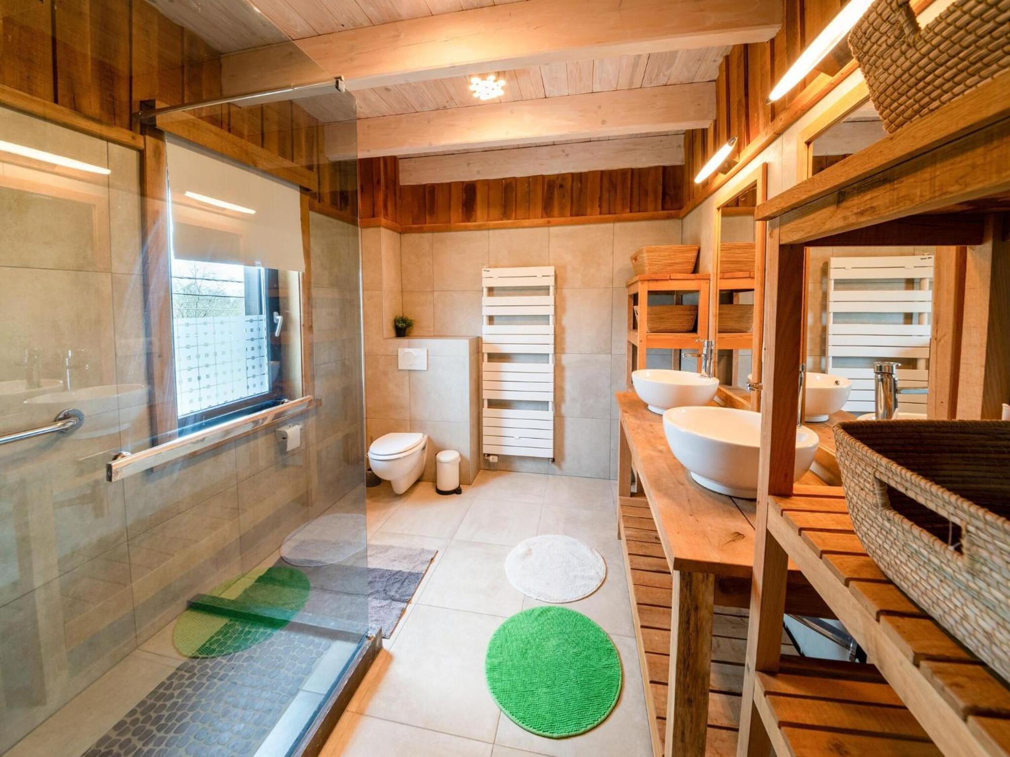 Lush Holiday Home With Bubble Bath And Sauna Heure Buitenkant foto